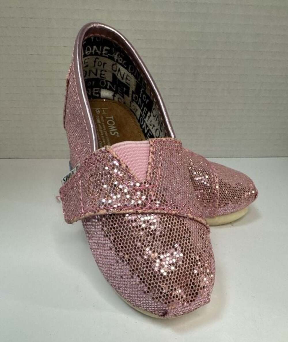 TOMS Toddler  size T6 Pink Glitter Slip-On Shoes 3058
